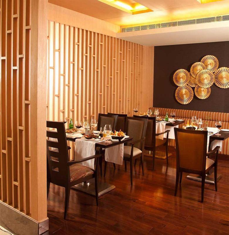 Radisson Blu Suites 구르가온 외부 사진