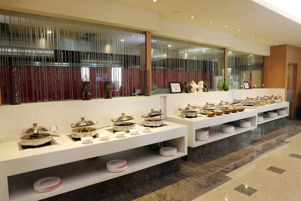 Radisson Blu Suites 구르가온 외부 사진