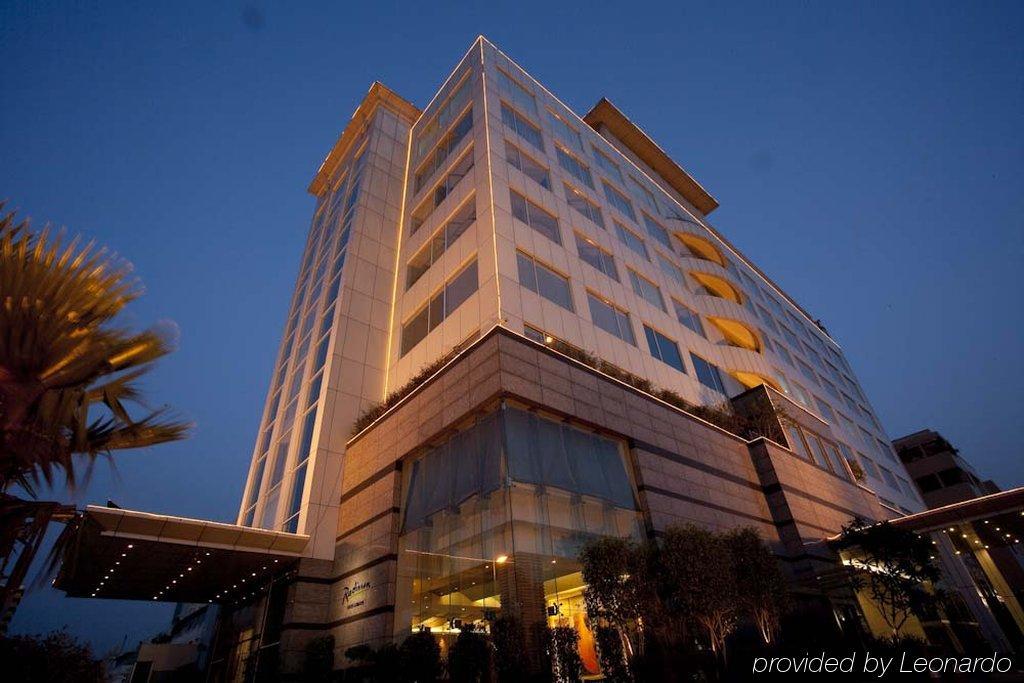 Radisson Blu Suites 구르가온 외부 사진